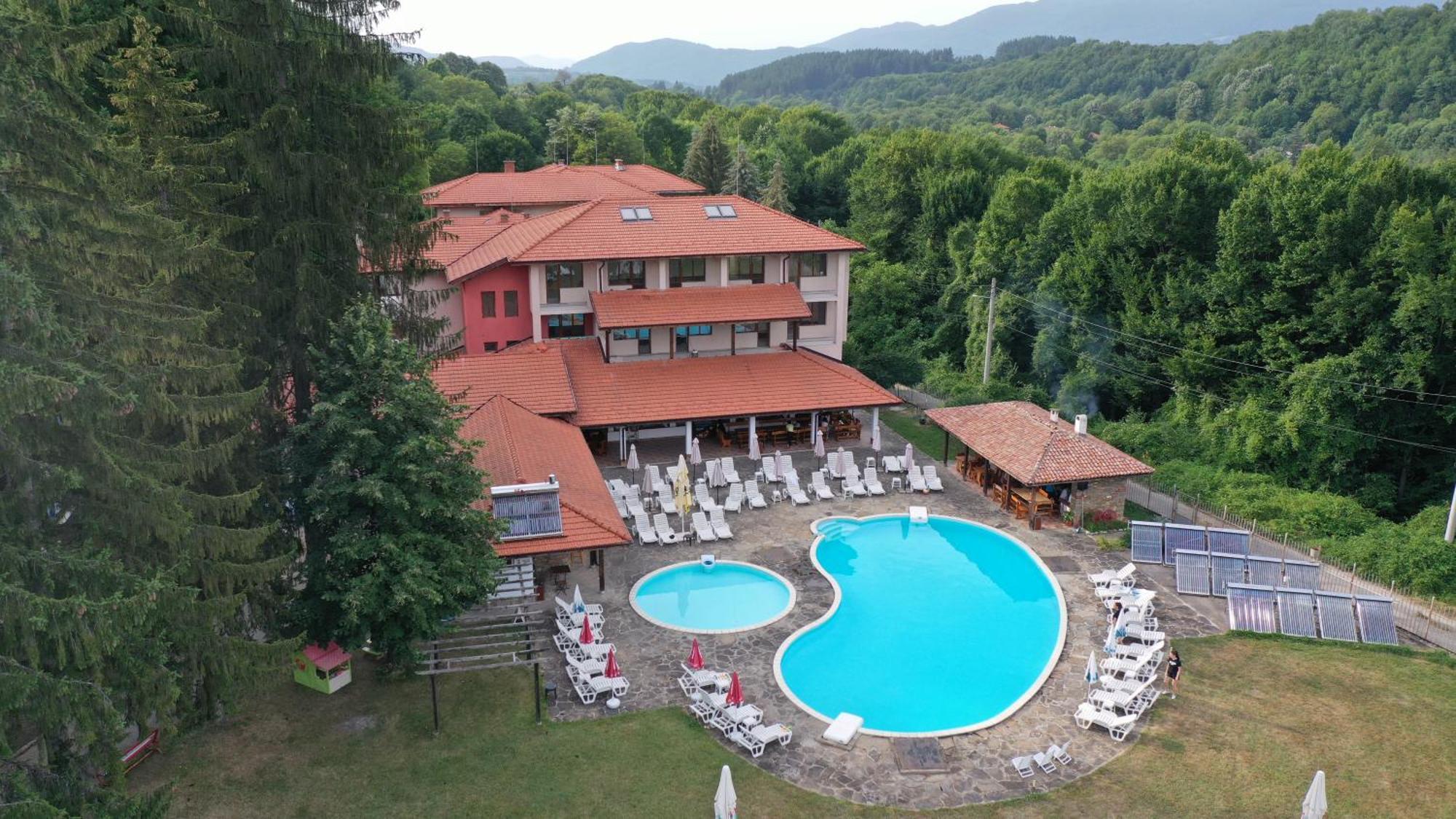 Vidima Apartment Hotel Априлци Екстериор снимка